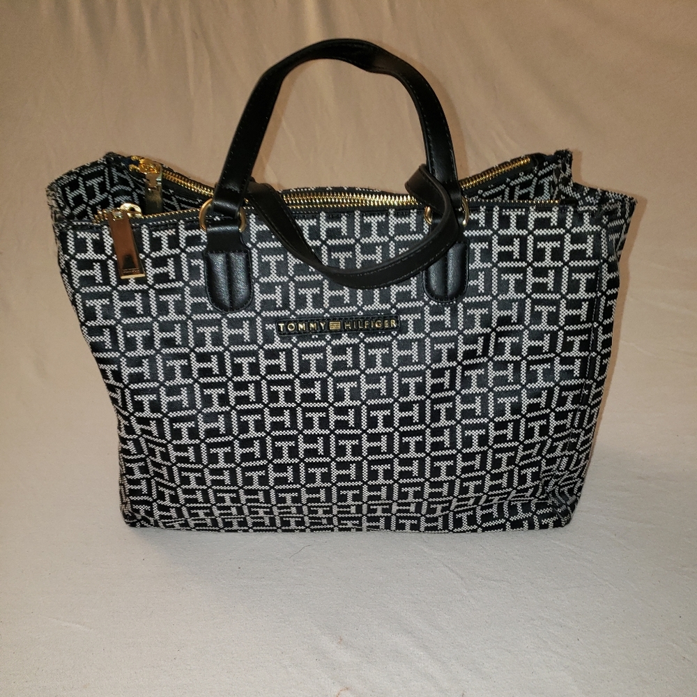 Tommy Hilfiger Double Zipper Tote